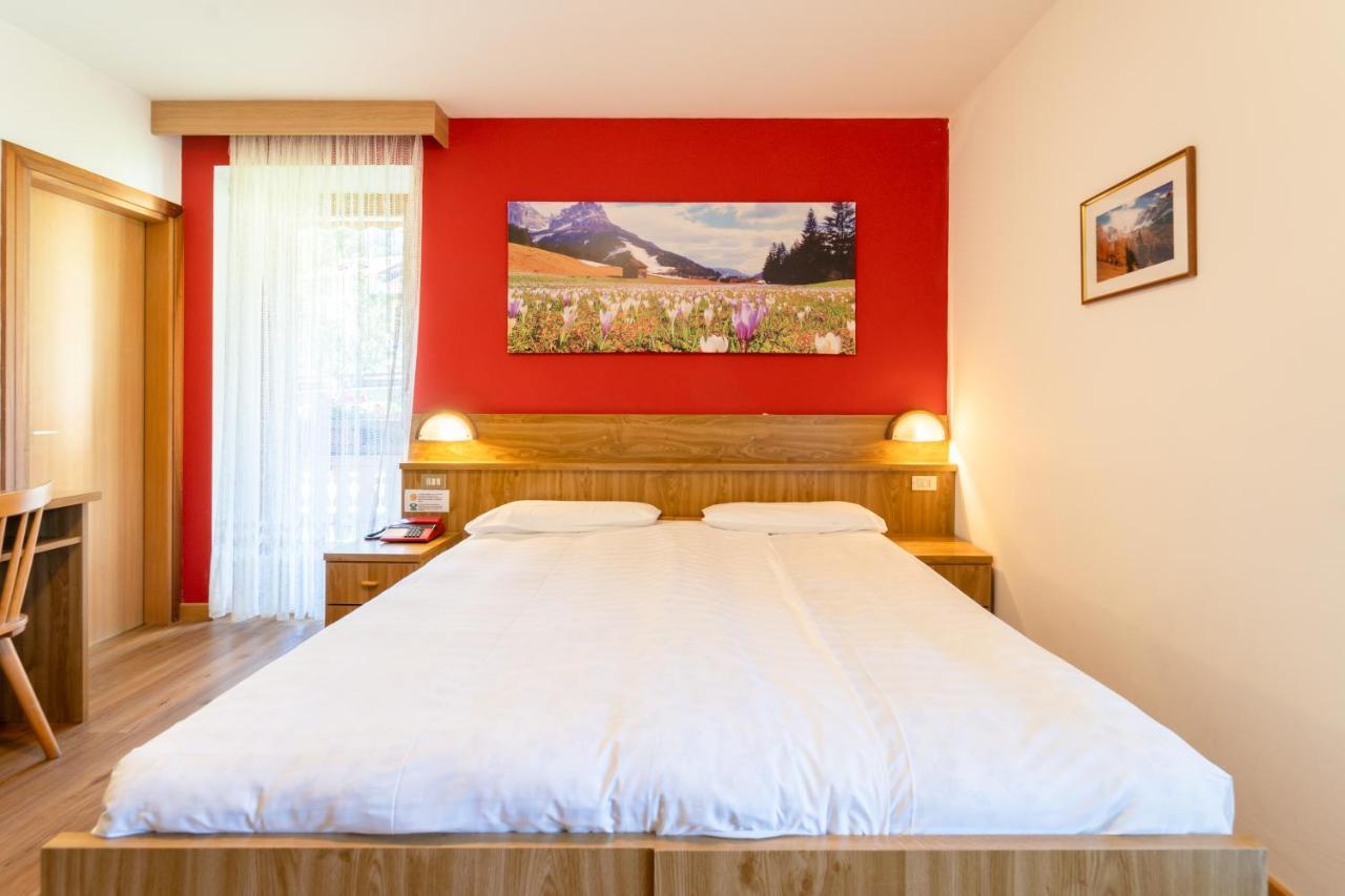 Berg Hotel Latemar Spitze Vigo di Fassa Exteriör bild