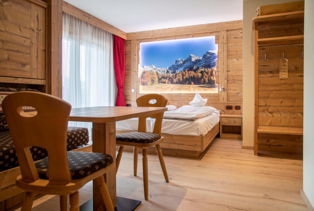 Berg Hotel Latemar Spitze Vigo di Fassa Exteriör bild
