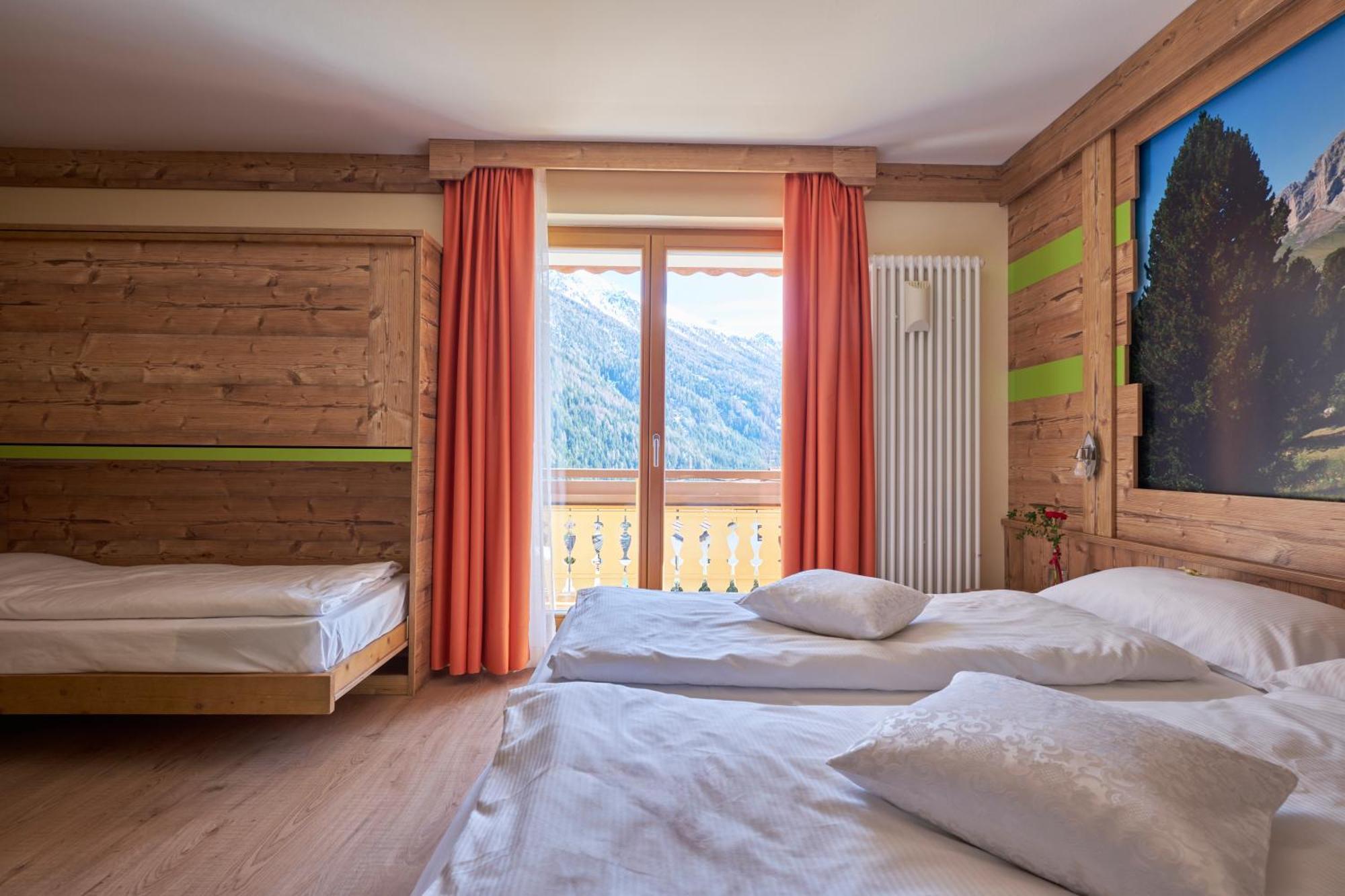 Berg Hotel Latemar Spitze Vigo di Fassa Exteriör bild